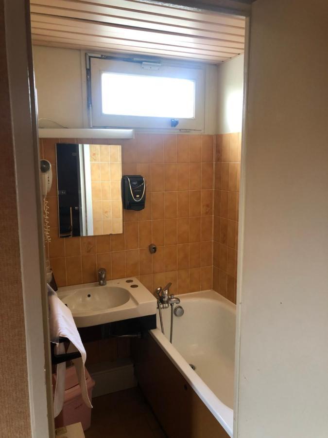Hotel Le Drakkar Pont-Audemer Εξωτερικό φωτογραφία