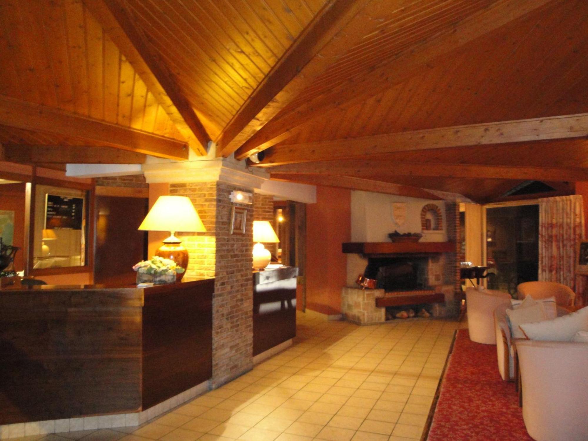 Hotel Le Drakkar Pont-Audemer Εξωτερικό φωτογραφία